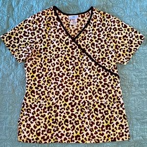 Womens scrub top, leopard print. Size S
